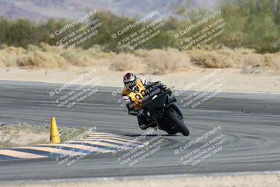 media/Nov-16-2025-Race Pace (Sun) [[8c5fa54630]]/Non Verified Riders (1st 20 Minutes)/2-Turn 10 (1010am)/